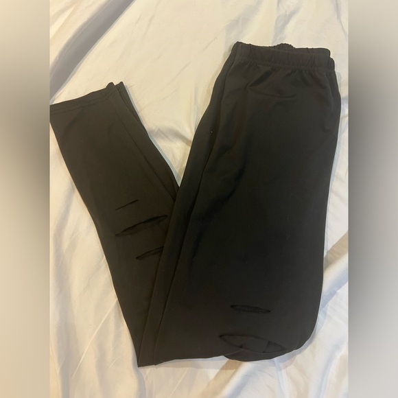 Black Leggings with Cut outs Size OXL - Picture 6 of 6